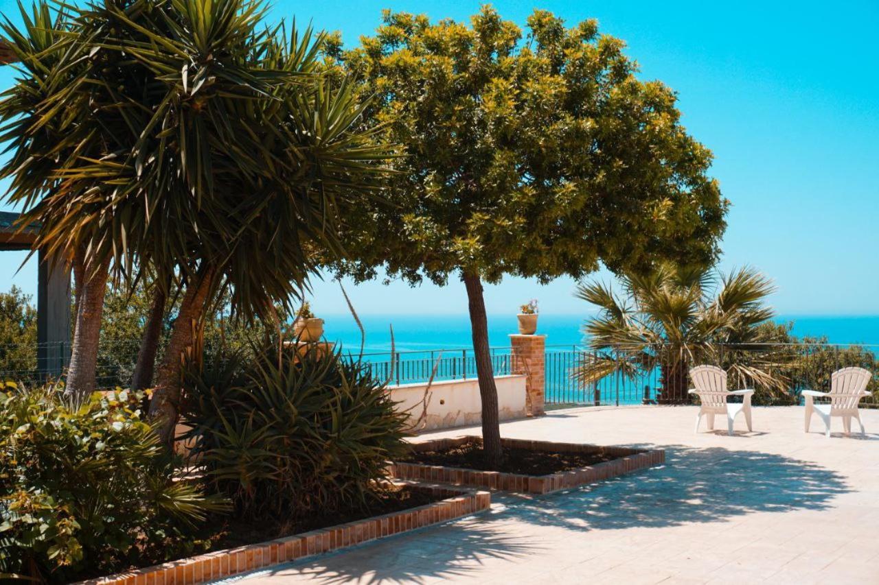 Il Casale Di Bovo Marina Villa Montallegro Bagian luar foto