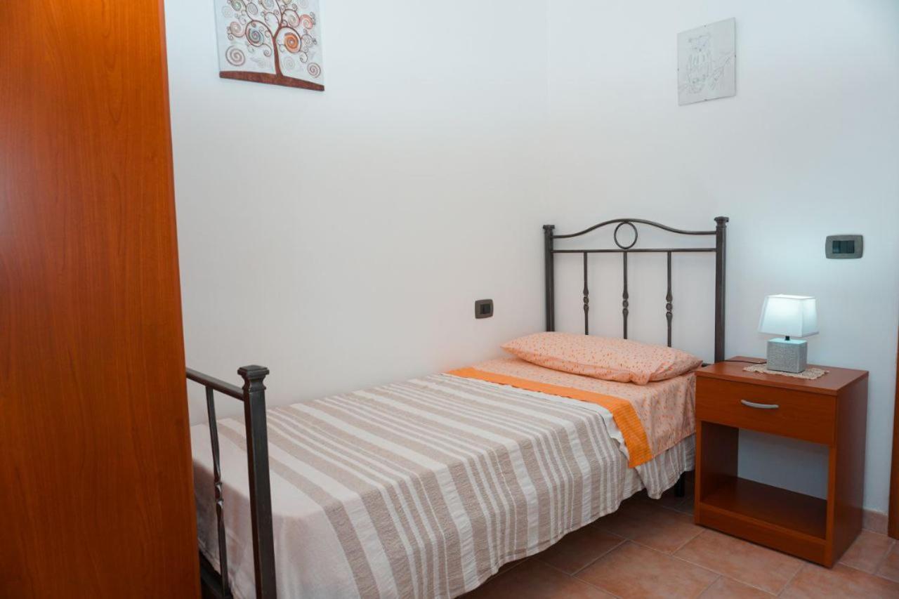 Il Casale Di Bovo Marina Villa Montallegro Ruang foto